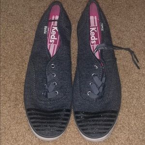 Women’s keds. 6.5